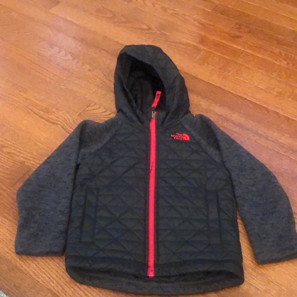 Boys North Face Jacket Size 3T